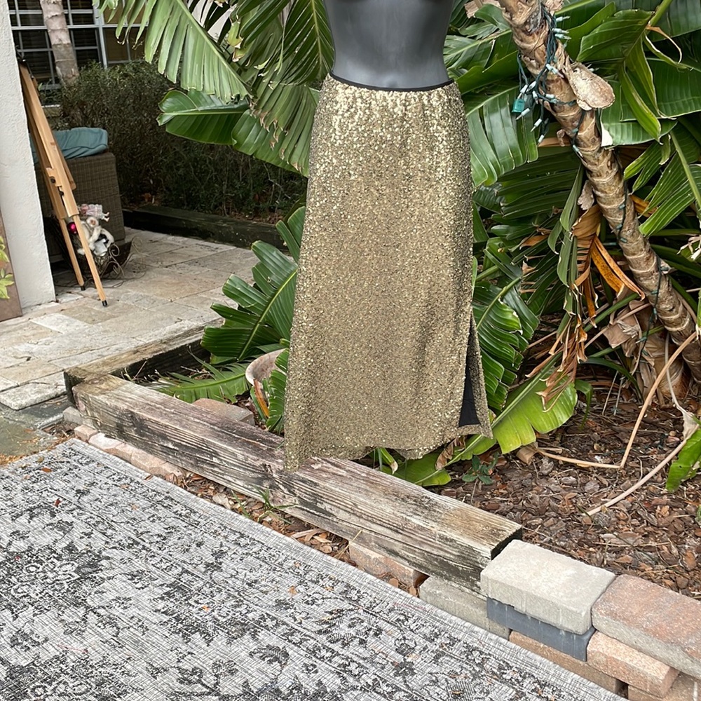 City chic gold sequin skirt